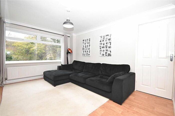 2 Bedroom Flat To Rent In London, SE1