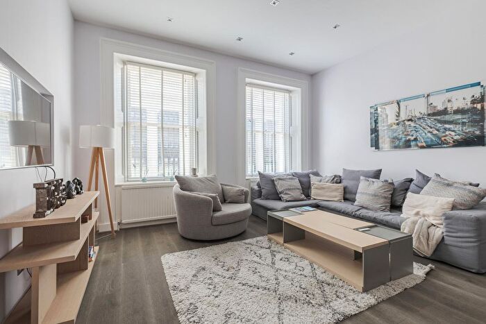 3 Bedroom Flat To Rent In Princes Gate, London, SW7