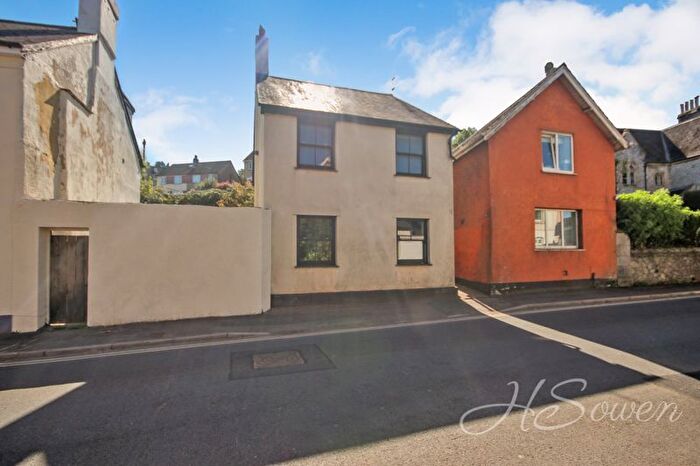 2 Bedroom Flat To Rent In Wolborough Street, Newton Abbot, TQ12