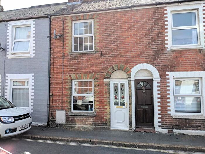 2 Bedroom Terraced House To Rent In Portland Street, Newport, PO30