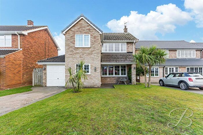 3 Bedroom Detached House For Sale In Hawkhill Close, Ollerton, Newark, NG22