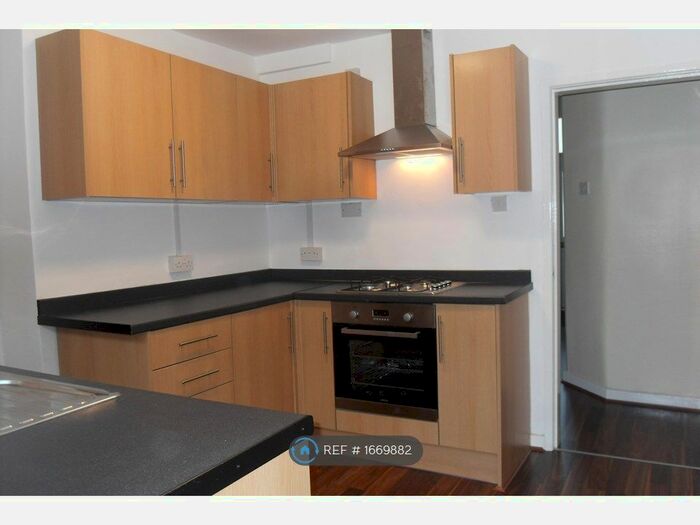 4 Bedroom Terraced House To Rent In Barrington Road, Liverpool, L15