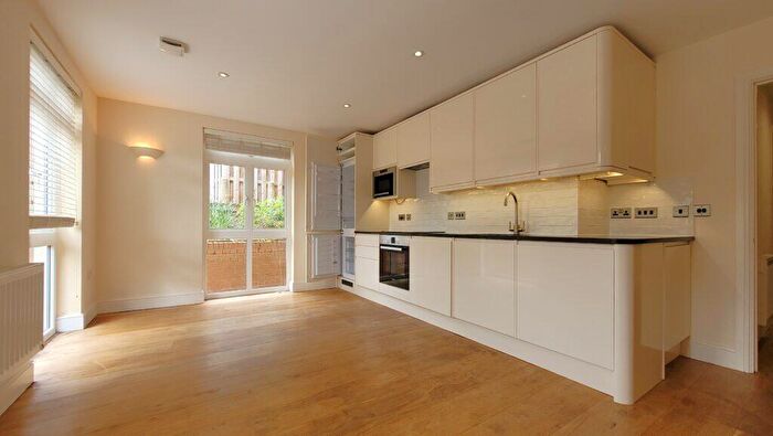 1 Bedroom Apartment To Rent In South Bar Street, Banbury, Oxon, OX16