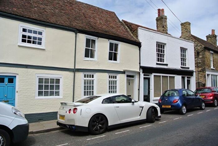 4 Bedroom Property To Rent In The Nook, Harnet Street, Sandwich, Kent, CT13