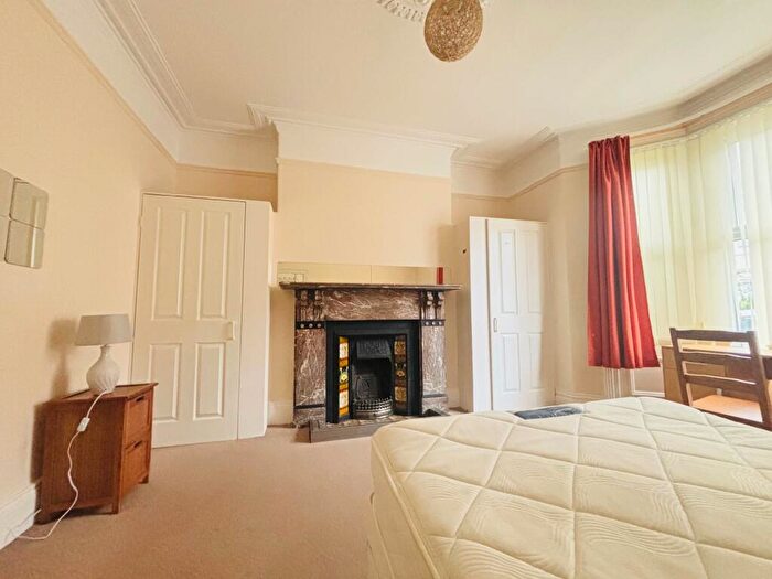 2 Bedroom Flat To Rent In Tavistock Road, Newcastle Upon Tyne, NE2