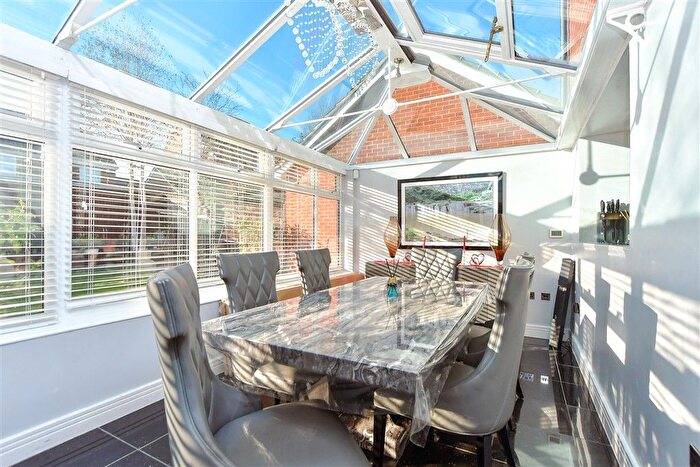 4 Bedroom Detached House For Sale In Gudgeon Crescent, Hoo, Rochester, Kent, ME3