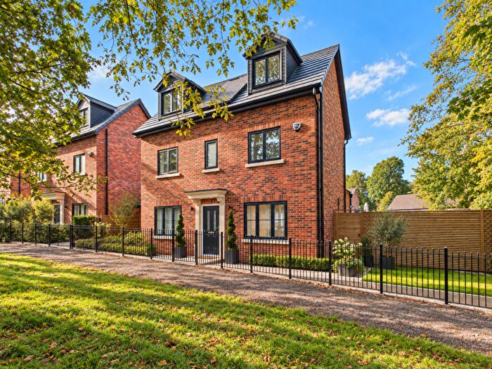 4 Bedroom House For Sale In Crabtree Road, Sheffield, S5