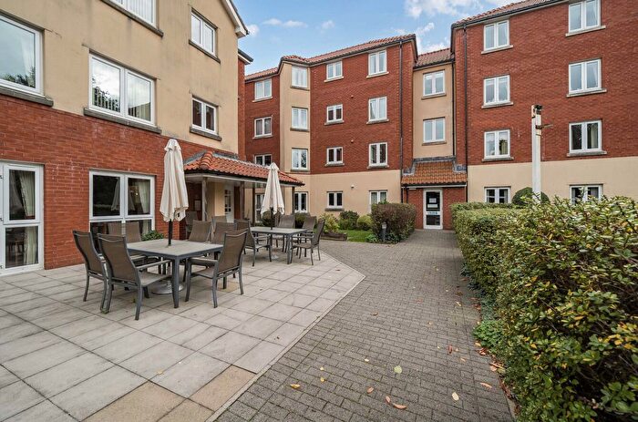 1 Bedroom Flat For Sale In Polsham Park, Paignton, Devon, TQ3