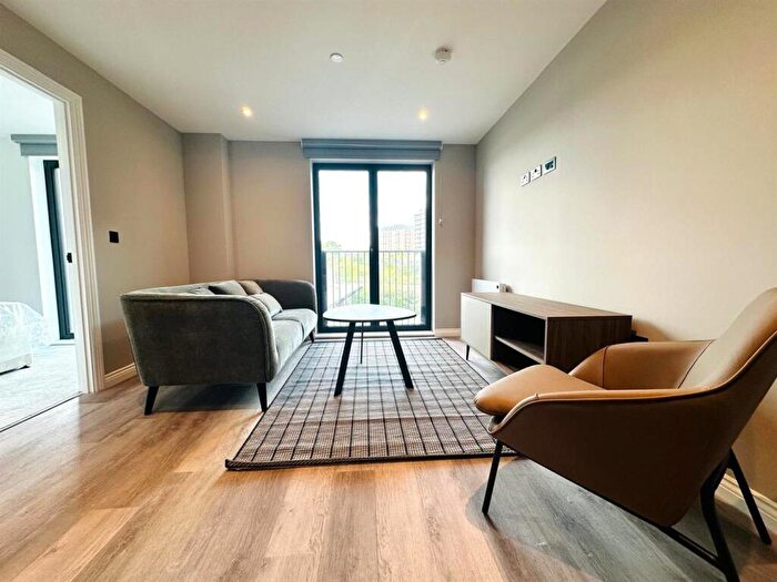 2 Bedroom Apartment To Rent In Springwell Gardens, Springwell Road, Leeds, LS12