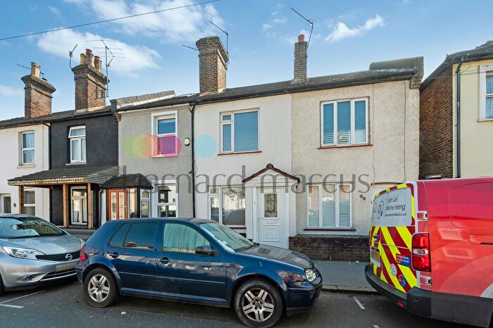 2 Bedroom Terraced House To Rent In Keens Road, Croydon, CR0