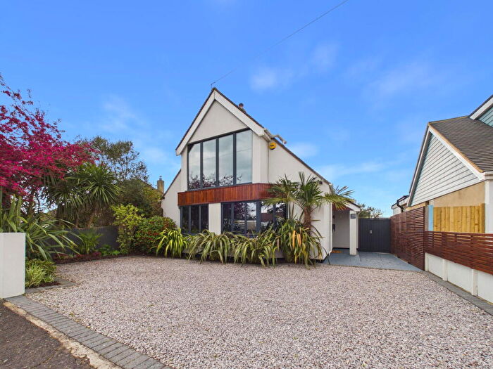 4 Bedroom Detached House For Sale In Springate Road, Southwick, BN42