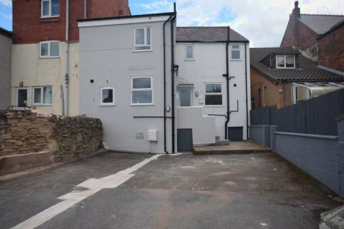 2 Bedroom Property To Rent In Market Street Rhosllanerchrugog, LL14