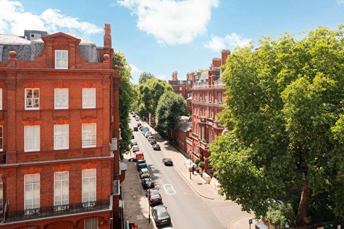 1 Bedroom Flat For Sale In Hans Place, Knightsbridge London, SW1X