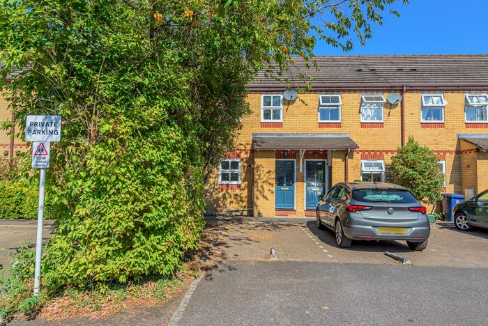 2 Bedroom Semi-Detached House To Rent In Harold Hicks Place, Oxford, OX4