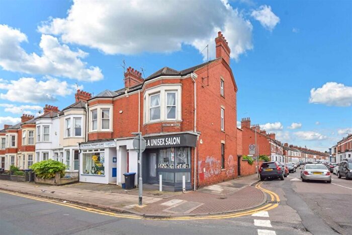 5 Bedroom Terraced House To Rent In Abington Avenue, Abington, Northampton, NN1