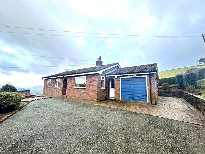 3 Bedroom Bungalow To Rent In Dunromin, Dolfor, Newtown, Powys, SY16