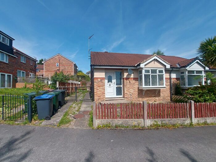 2 Bedroom Bungalow To Rent In Kingfisher Grove, Allerton, Bradford, BD8