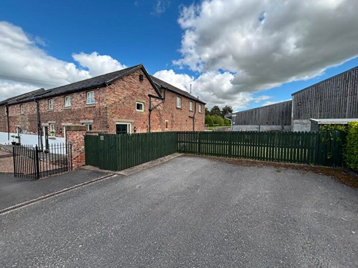 3 Bedroom End Of Terrace House To Rent In Drewton, Brough, East Yorkshire, HU15