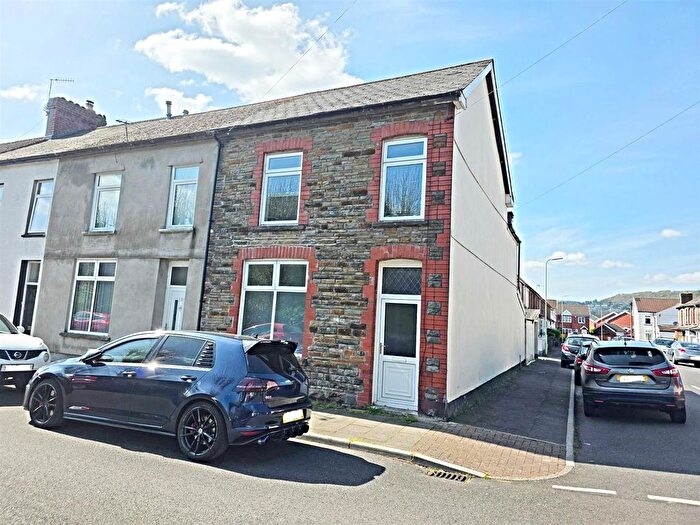 3 Bedroom End Of Terrace House For Sale In Lawn Terrace, Treforest, Pontypridd, CF37