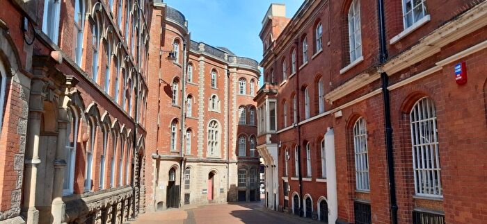 1 Bedroom Flat To Rent In The Establishment, Broadway, Nottingham, NG1