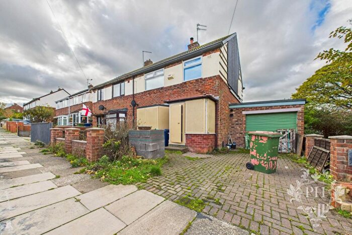 3 Bedroom Semi Detached House For Sale In Woodrow Avenue, Saltburn-By-The-Sea, TS12