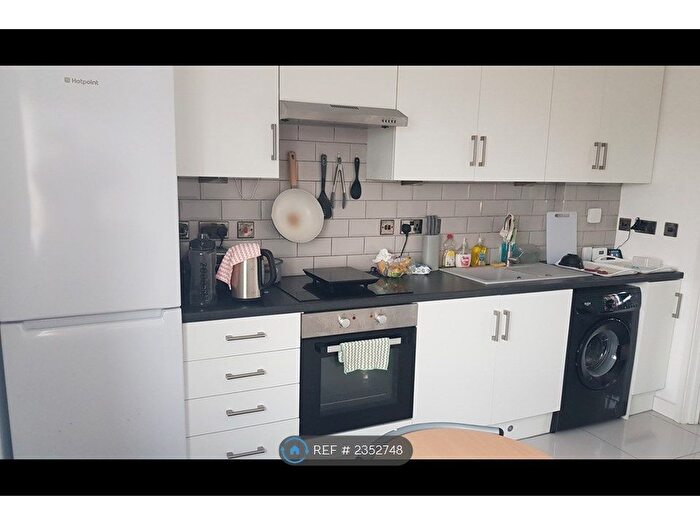 1 Bedroom Flat To Rent In Keyworth, Nottingham, NG12