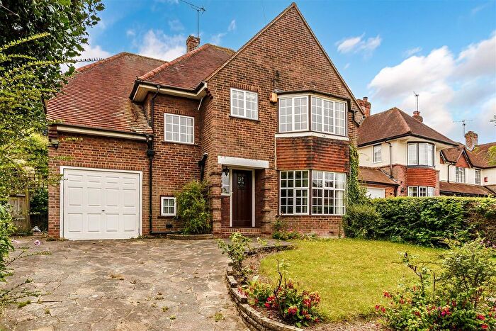 4 Bedroom Detached House For Sale In Hillside, Banstead, SM7