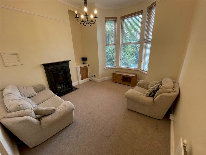 1 Bedroom Apartment To Rent In East Grove, Cardiff, CF24