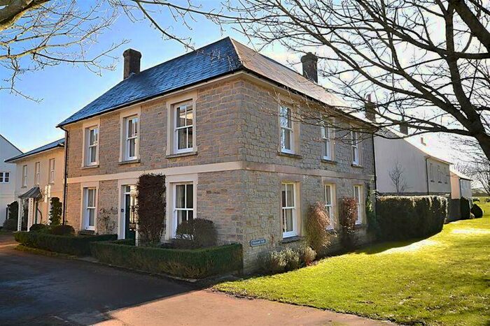 4 Bedroom Detached House To Rent In Holmead Walk, Dorchester, DT1