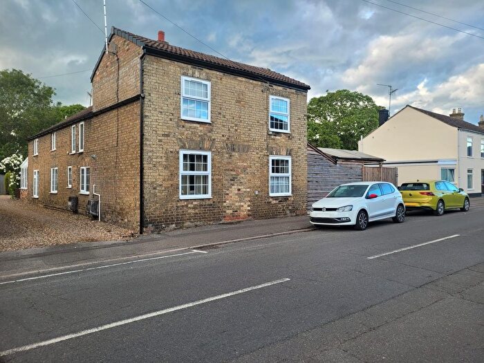 3 Bedroom Semi-Detached House For Sale In High Street, Doddington, March, PE15