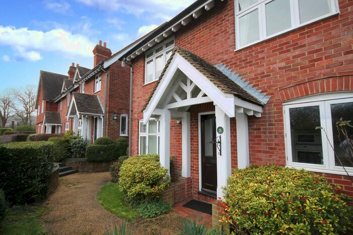 2 Bedroom Maisonette To Rent In Middle Street, Brockham, Betchworth RH3