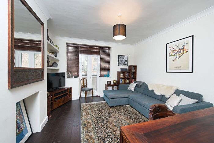 1 Bedroom Flat For Sale In Grosvenor Avenue, London, N5