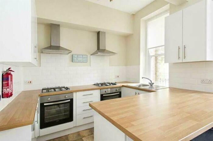 10 Bedroom Town House To Rent In Burns Street, Arboretum, Nottingham, NG7