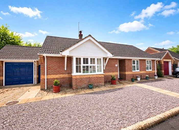 3 Bedroom Detached Bungalow For Sale In Clydesdale Crescent, Spalding, PE11