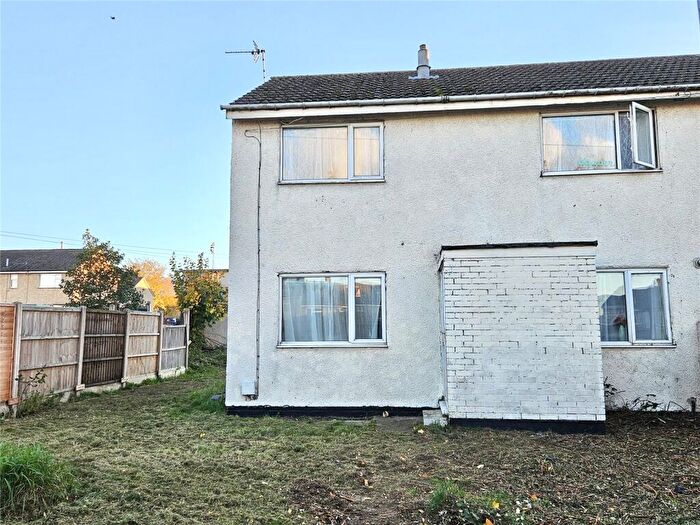 3 Bedroom End Of Terrace House For Sale In Cheviot Court, Carlton-in-Lindrick, Worksop, Nottinghamshire, S81