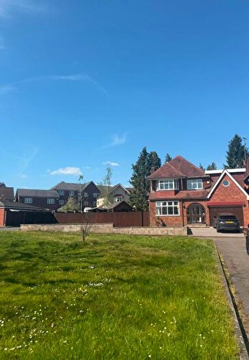 4 Bedroom Detached House For Sale In Broad Lane, Birmingham, B14