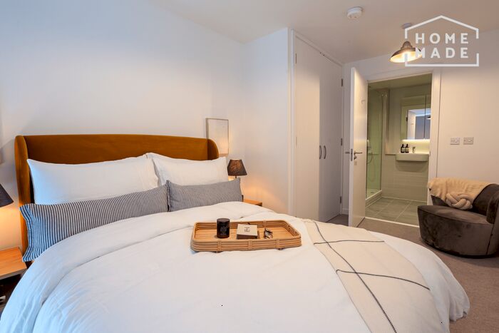 2 Bedroom Apartment To Rent In The Copper House, Liverpool, L1