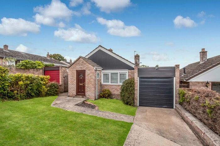 2 Bedroom Bungalow To Rent In Dene Rise, Witney OX28