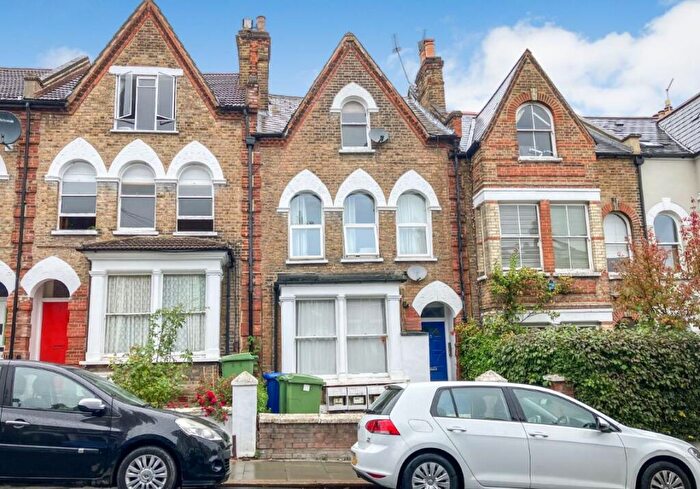 1 Bedroom Flat For Sale In C Grove Hill Road, Camberwell, London, SE5