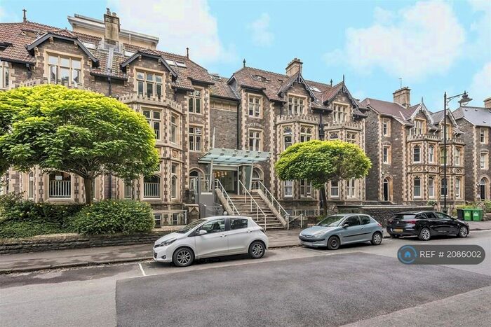 1 Bedroom Flat To Rent In Royal Parade, Tyndalls Park, Bristol, BS8