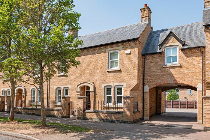 4 Bedroom End Of Terrace House For Sale In Dickens Boulevard, Fairfield, Hitchin, Beds, SG5
