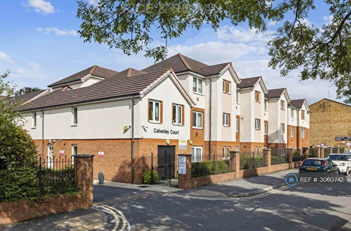 1 Bedroom Flat To Rent In Calverley Court, Epsom, KT19