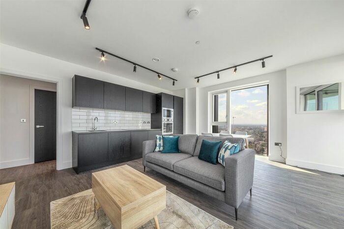 2 Bedroom Flat To Rent In Icon Tower, Portal Way, London, W3