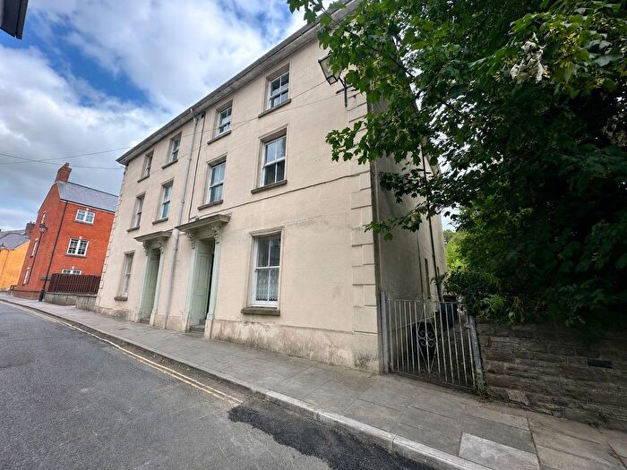 3 Bedroom Terraced House For Sale In Lion Street, Brecon, LD3