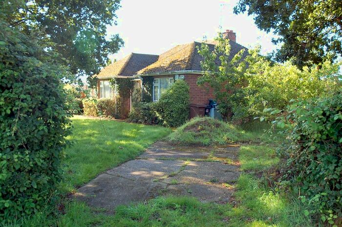 2 Bedroom Bungalow For Sale In Eight Acres, Ranks Green Road, Great Leighs, Chelmsford, CM3