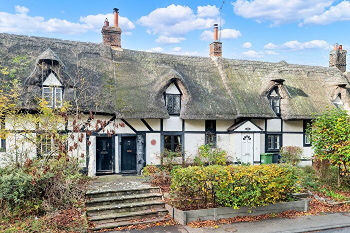 2 Bedroom Cottage For Sale In Ermine Way, Arrington, SG8