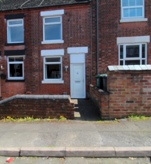 3 Bedroom Terraced House To Rent In Station Road, Swadlincote, DE11