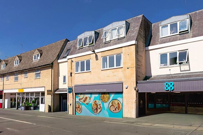 1 Bedroom Flat For Sale In High Street, Witney, OX28