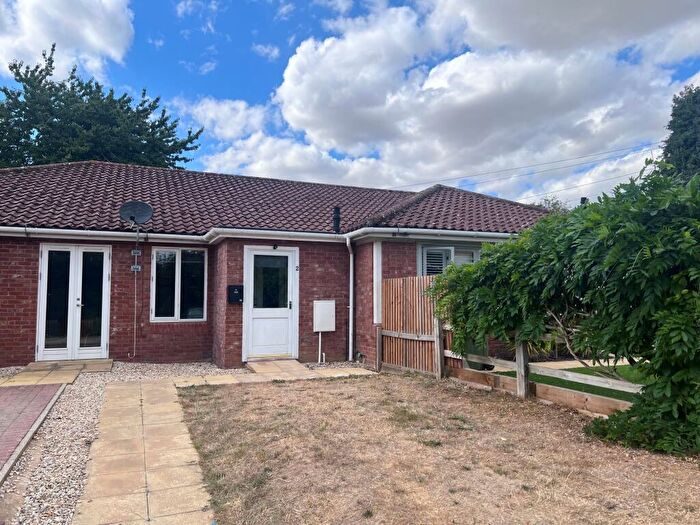 2 Bedroom Terraced Bungalow For Sale In Chestnut Drive, Buxton, Norwich, NR10