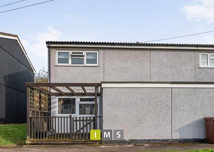 2 Bedroom End Of Terrace House For Sale In Sycamore Road, OX25